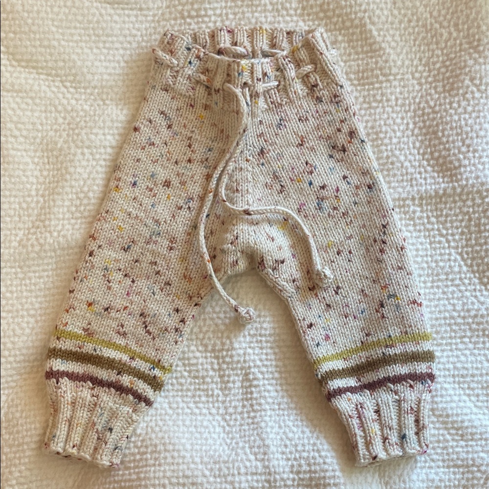 Misha and Puff Confetti Snowy Day leggings